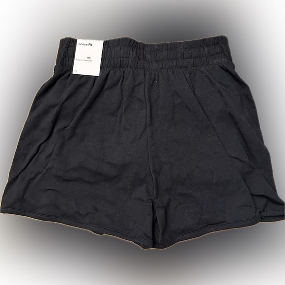 Nike Dri-FIT Breezy
Girls High-Waisted Training Shorts - Picture 3 of 7